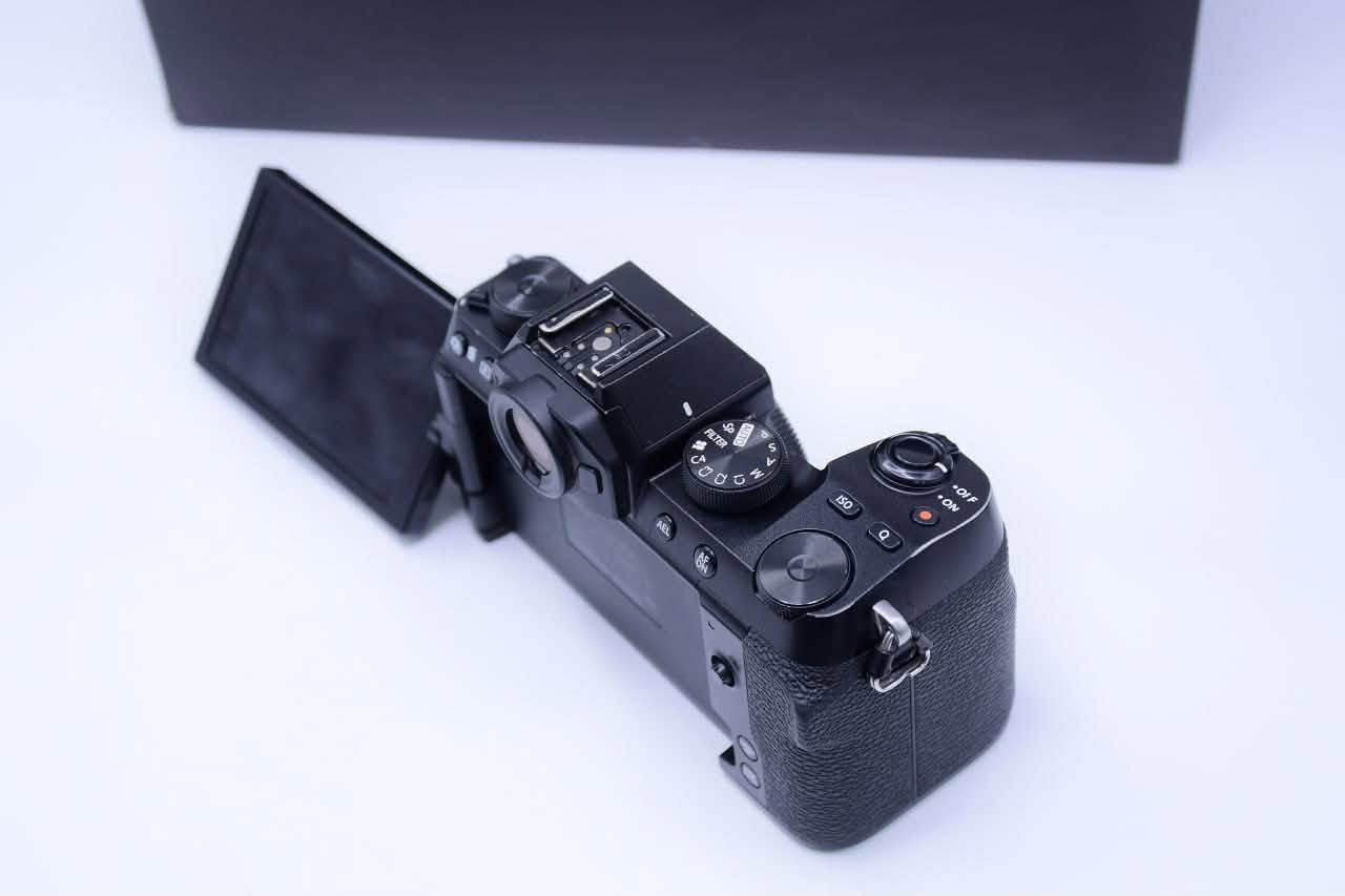 كأمره FUJIFILM X-S10 نضافه 95/100 كامله ملحقات شتر 17K
بطاريه 2

شاحنه 

كورتون

حزام 

رام 

السعر 875 الف مع توصيل 🚚 

***********
