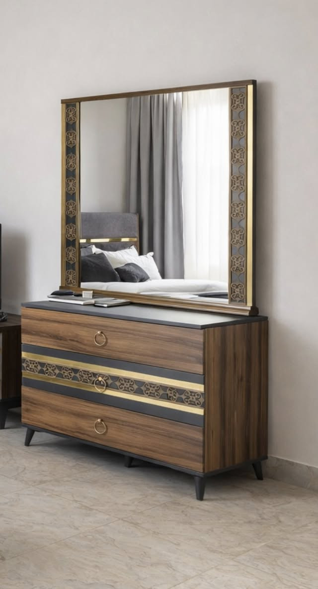 السلام عليكم غرفة تركية نفرين للبيع نضيفة مثل متشوفون بالصور اي ضرر مابيها حالياً فاتحيها لان انتقلنا غير مكان الي يريد يتفضل هم يشوفها عادي سعرها ٤٥٠ مكاني الدوره


**إذا كنت صاحب هذا الإعلان وتريد حذفه لأي سبب، رجاءا أرسل رسالة إلى الدعم الفني**