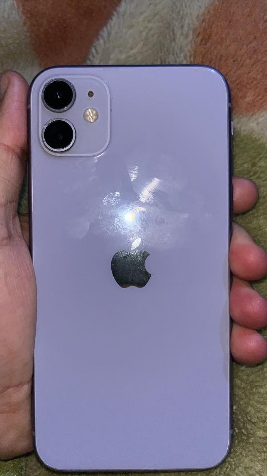 السلام عليكم ايفون 11 للبيع عارضة ب225 وبي مجال *********** مكان الشطرة
