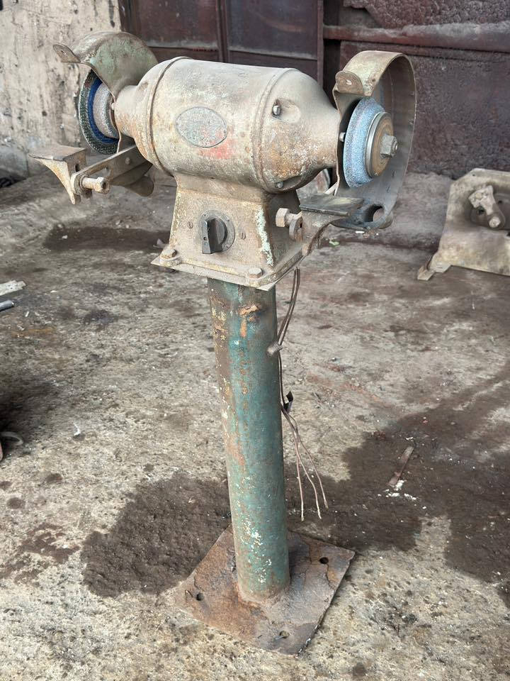 السلام عليكم غراض حدادة للبيع بغداد الاتصال ***********بي واتساب
