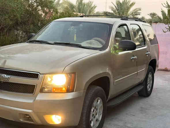 تاهو ابتر موديل ٢٠١٠ ادوات ادوات مكفوله من السرقه والعشائر بيها كص قماره سياره دخول جديد جاهزه مكان بغداد عارضها ٧٣$ وبيها مجال حك الجيه *********** للبيع فقط بدون مراوس بدون مراوس
