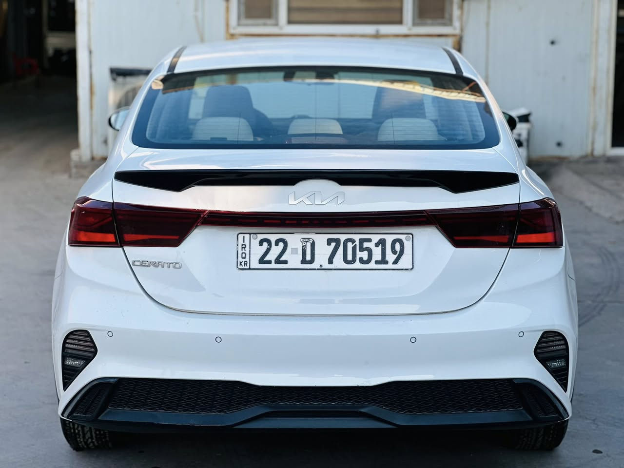 لسلام عليكم ،،،
للبيع او المراوس 
سيراتو 2022
رقم اربيل الجديد بسم شركه تريد تحويل او وكاله
مكفوله كفاله عده بارد مكانين 
مواصفات 
محرك ١٦٠٠ دوش 
 لد امامي 
شاشه اعطال
داخل لونين 
سويج شخاطه
تبريد قطعتين
كروز سرعه
حافض نضارات 
اربع دسك
 مخرج اوكس  يو اس بي
مسجل بلوتوث
حساس خلفي 
خمس تجوات
فول تحكم استيرن
السعر خاص 
تخم تاير جديد 
الاستفسار اكثر الاتصال 
***********
***********
