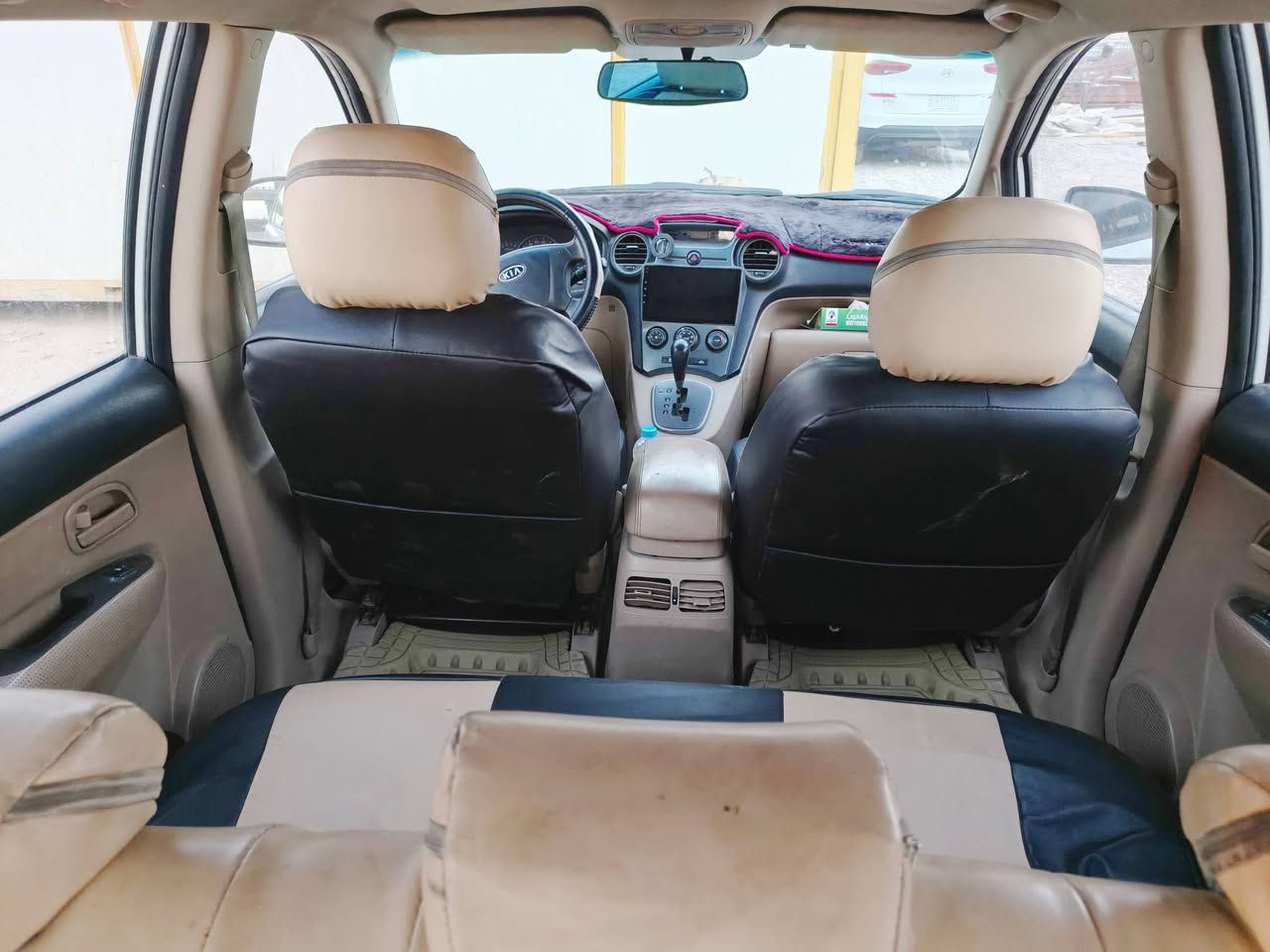 سلام عليكم كيا كارنز موديل 2010 سبعه راكب ضايف اله منضومة غاز تبريد شغال فتحه وسيبايه سيارة جاهزه مناقصه اي شي فقط بيه قطعتين تبديل بدون دواخل چاملغ وبنيد عكس السايق رايده ب 105 وبيه مجال مكاني بغداد بوب الشام ومكاني العمل هم اتواجد بيه الدورة قرب جسر الطابقسن استفسارر
***********0 بيه وتساب
