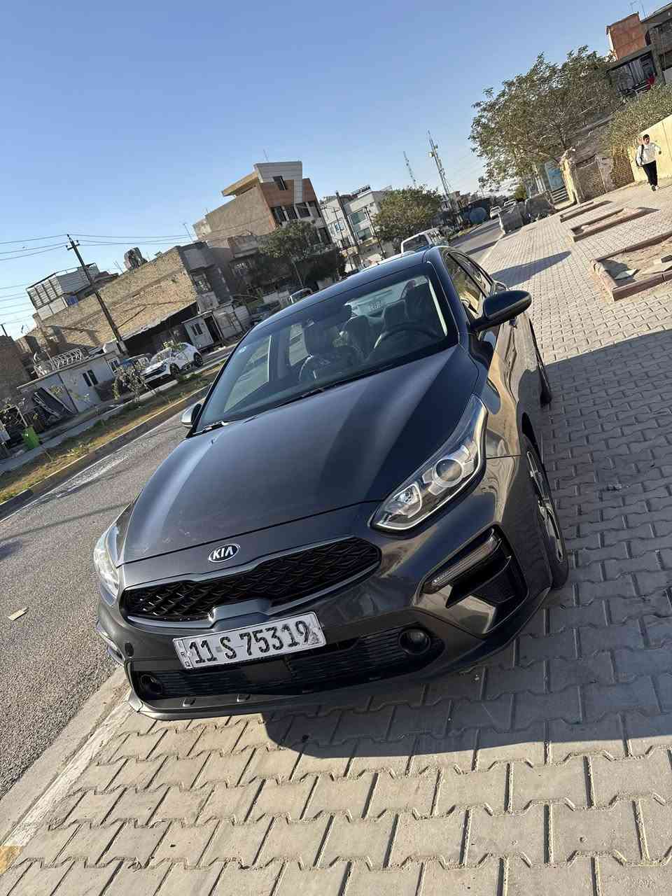 فورتي ٢٠٢١  امريكي حادثها ربع البنيد ومعمر نفسه سياره ليبل واحد ونظيفه بشكل ماشيه ٤٤ مكينه كير تبريد صدر تخم تاير  كله نظيف  رايدها ١٣٢ وبيها مجال بسيط مكاني بغداد الحرية رقمي ***********
