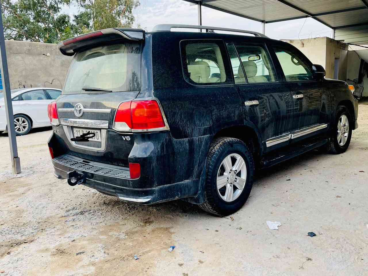 سلام عليكم  الاندكروز مديل٢٠١٢سياره حلوه وجديده  مكفوله بيرم اصليه فول مواصفات سيارة جاهزه كير مكينه حداديه تبريد كله على وضع شركه 
مكان سياره نجف السعر ٣٤٠$
استفسار اكثر اتصل وخادم ***********
