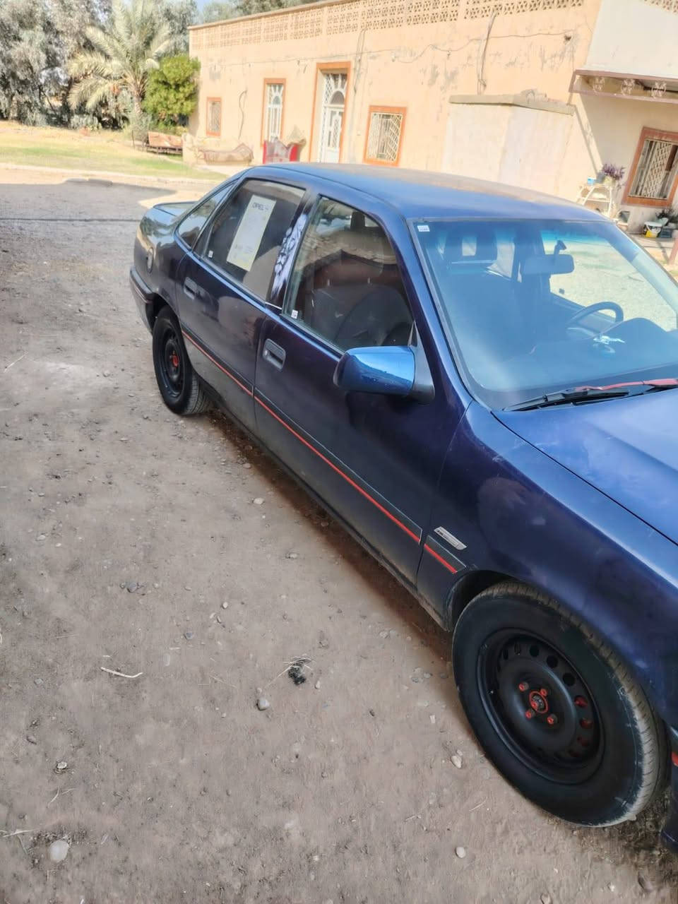 السلام عليكم اوبل فكتره 1993 للبيع كير عادي السياره علا بلاد مصبوغه عام للجماليه بدون قطره اخياس شرط محرك 2000 قبق اسود لا تنقيص ولا تبخير مكفول بغداد مشروع وطني لل 2027 بسمي جام كهرباء وتبريد السعر 54 وبيها مجال شويه للطيبين.   مكان السياره سامراء العباسيه          ***********.
