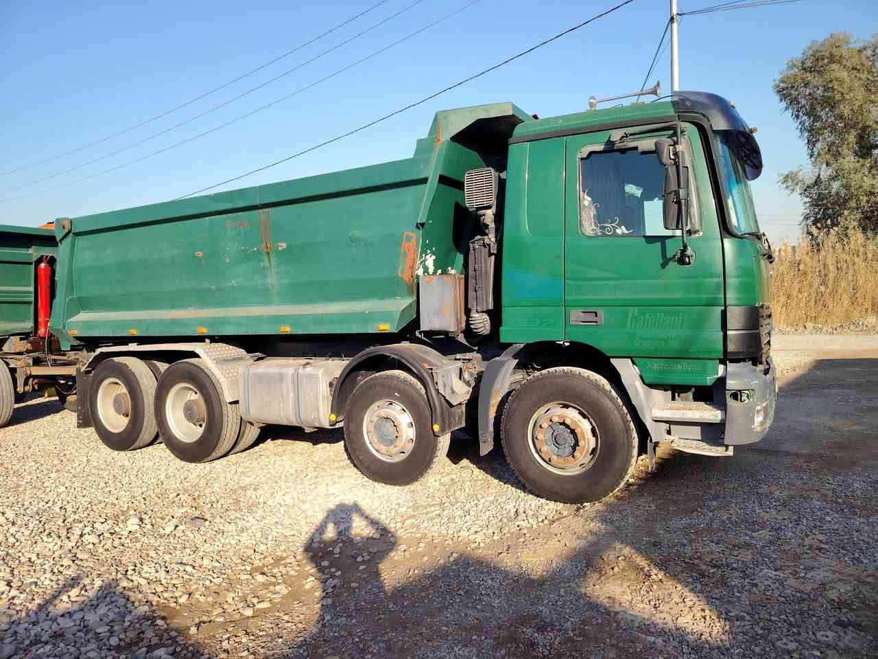 سلام عليكم سيارة اكتروز شمعة قمارةوربع  موديل2001 عكرب محرك 43كفالة عامة كير محرك واكسن وشاصي مجموعة نص جي اف تخم تاير راس وعربانة رقم سليمانية سنوية لل29تحويل ثاني يوم العنوان واسط الحفرية للستفسار ***********
