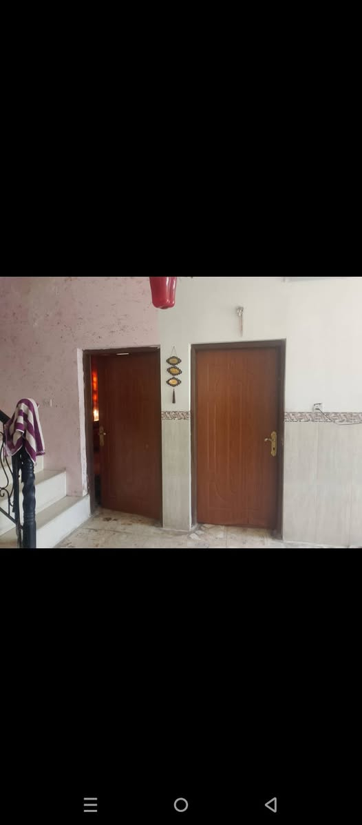 السلام عليكم بيت للبيع مساحه 800 طابقين ثلاث غرف نوم استقبال مطبخ صحيات تحويل باسم المشتري الراشدية قرب جامع خاتم الانبياء والمرسلين ***********
