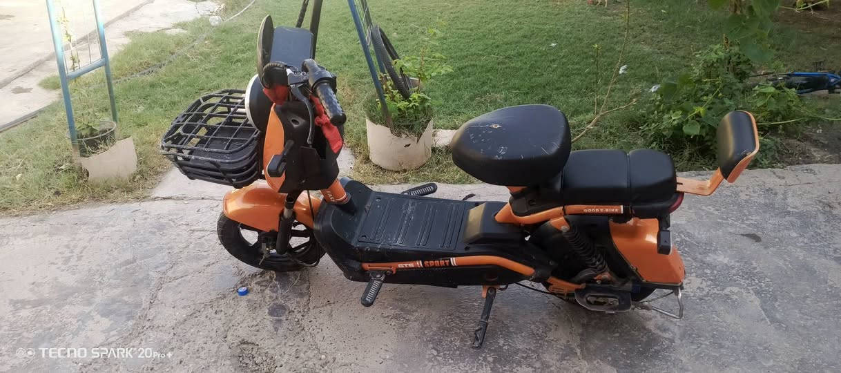بسم الله الرحمن الرحيم
للبيع ماطور شحن موديل 24
بطاريه عدد4 سرعه 80
سعر 250 الاتصال ***********
