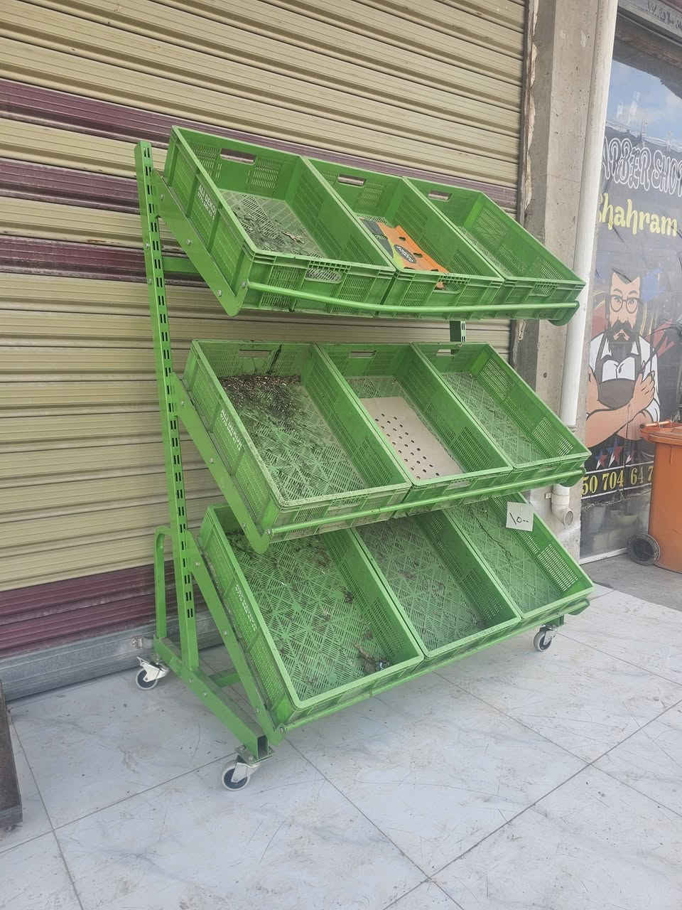 غراض أسواق لبيع عارضات ومجمدات رف ساله جبس عنوان كركوك ***********
