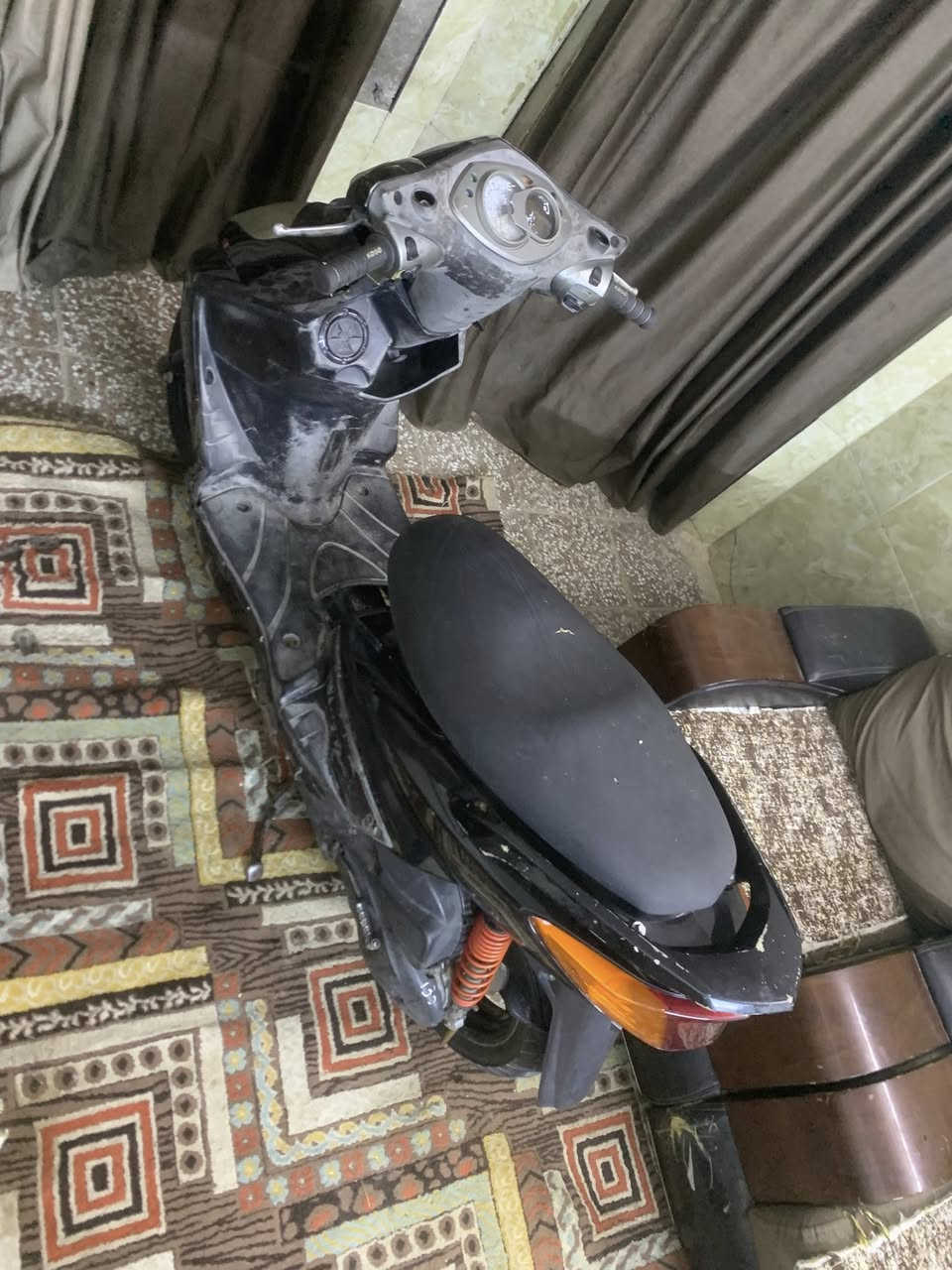 سلام عليكم اخوتي سكنس فحل كابرتير الدراجه حلوه كلشي ماعوزها بس بيها صوت يمكن زنجيل  فقط ابيع علا حطتها سعر 400قفل قفل لاًتعاملني مكاني بلديات شارع المصرف قرب شارع الكاشي رقمي ***********
