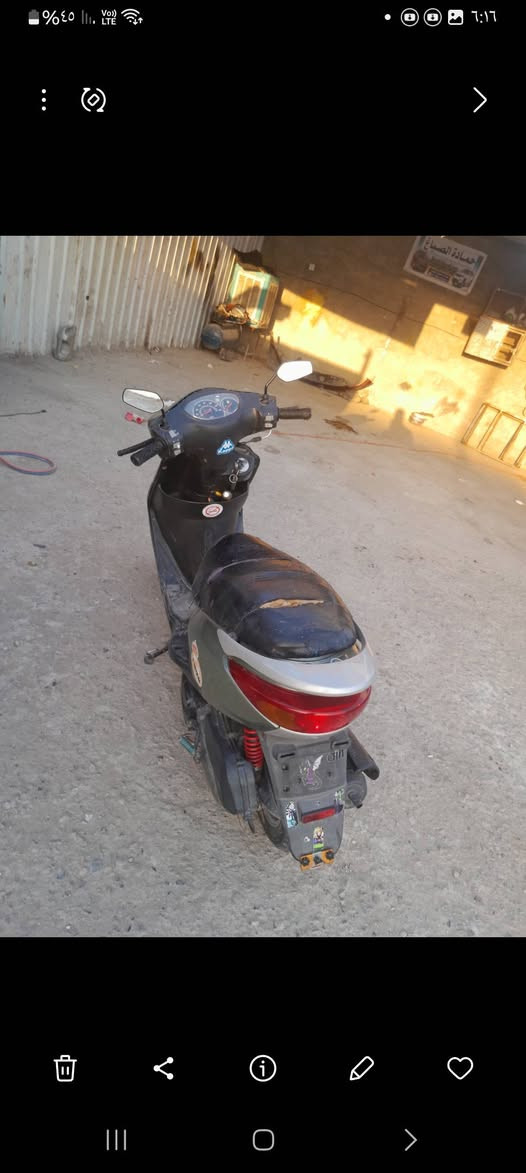 للبيع بريز شكل الكزز دراجه نضيفه مل بيت شلعه معدل قويه مكنه زعفرانيه 
شارع المعهد  سعره  ٤٥٠ وبيه مجل *********** سيد علي تصل واتساب ما اجوب اتصل فقط
