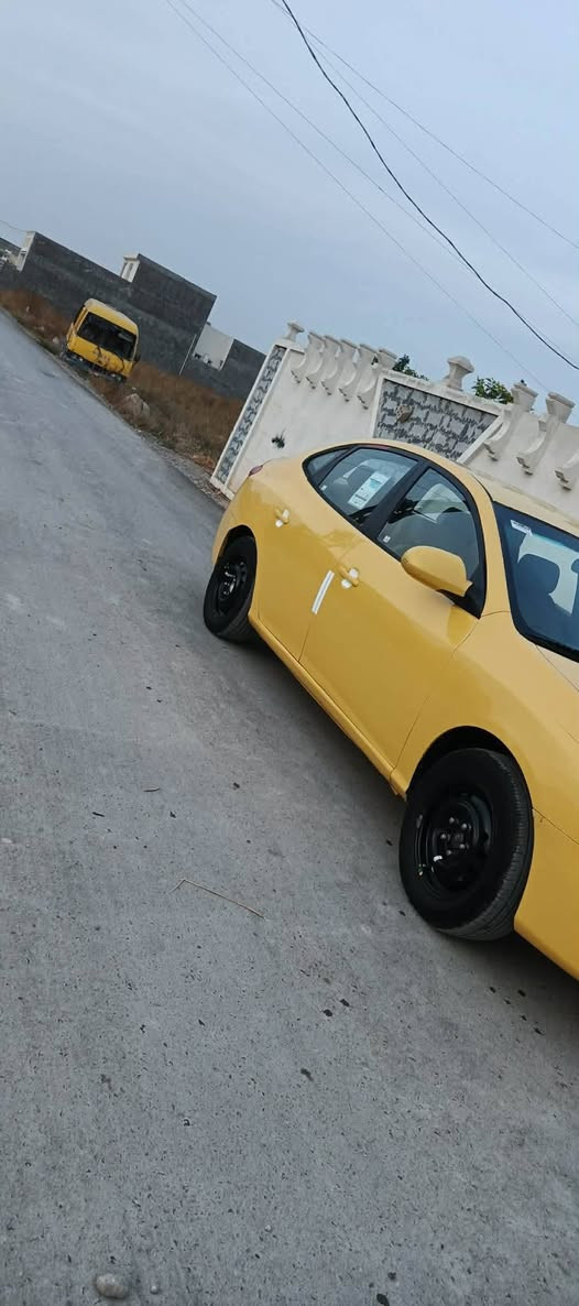 سلام عليكم النتره موديل 2008 وارد امريكي بيه جاملغ فقط مكينه 2000 سياره جديده بمعنه  مكينه وكير مكفولات تبريد ثلج صدر تايرات جديد تخم تاير جديد كهربائيات جديد سعر 85 وبيه مجال عنوان بغداد دوره رقمي ***********
