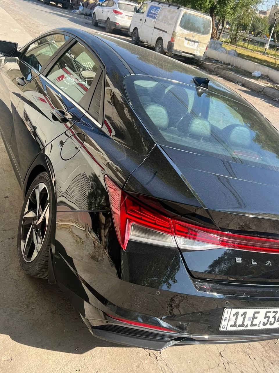 سلام عليكم الانتره موديل 2023
اللون :اسود 

حادث البنيد ربعه فقط 
ليبل واحد وصور الحادث موجوده ويه الصور 

المواصفات :- 

1 - محرك HEV1600 أربعة سلندر 

2 -كاميرا خلفية دوارة 

3 - شاشة كبيرة  ( جي بي اس ) 

4- ماشيه44الف ميل

5- لايت زنون 3 عدسات 

‏6- Android auto & Apple car play

7- منافذ USB أمامي

8-سستم صوت متكامل 12 سماعة (bose) 

9- تحكم ستيرن جهتين

11 - بصمة باب لمس + بصمة تشغيل عن البعد

12 - رادار  أمامي ( توكف من وحده اذا شي كدامه ) 

13- كشنات  جلد &تبريد وتدفئة الأمامية والستيرن تدفئـة 

14 - أشارة بالمريا الجانبي

15- صندوق ذكي يفتح عند الأقتراب 

16- ويل كب رياضي 

18 - شاحن لاسلكي 

19 -أوتو هولد

20 -سايد بريك بصمة 

21-ثلاث أنظمة قيادة

22-حساس امامي خلفي

23-تبريد بيانو

24-نظام خروج الآمن عند فتح الأبواب لتفادي مرور السيارات قرب الأبواب الجانبية 

25-نظام محافظة على المسار 

26-كشنات جلد اسود 

27-فتحة سقف

28-أوتو بريك عند الرجوع إلى الخلف في حال وجود سيارة أو شخص  

29_ دمام امامي خلفي

30_كشنات تدفئه وتبريد +كشن سائق كهرباء + خزن ميموري 

وبيها بعد كومة مواصفات آخرى

الرقم :بغداد الدولي الجديد سياره بأسمي تحويل ثاني يوم 

السعر145وللشراي يجي ويدلل

العنوان:بغداد الشعب 

للأستفسار تلفون أو واتساب 
***********
