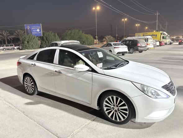 #ســــــــوناتا
خليجي 
موديل 2011 Vip
رقم سليمانيه دولي بسمنه 
#كفااااله_عااااامه_ بارد_صبغ _تبديل _خياس _رصعه شرط حتى الدعاميات
السياره كفاله وجديده واحلى من الصور
فول الفول 
بانوراما
بصمه
كشنات جلد
كشنات كهرباء 
كشن ذاكره
شاشه
مري شفط
تبريد قطعتين 
بك لايت لد
ويل 18
حساسات خلفيه
مكينه 2.4 
مكينه كير حداديه تخم تاير مكفولات 
السياره جديده جداً واحلى من الصور 
للبيع والمراوس حسب القناعه 
للاستفسار 
***********
***********
