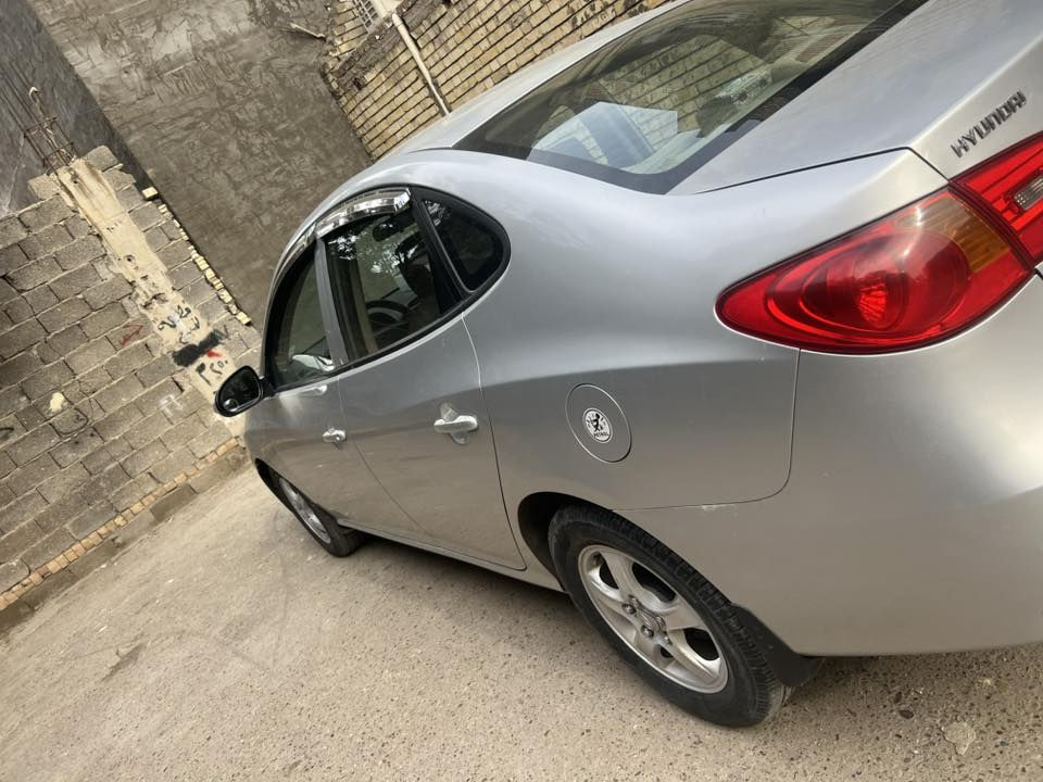 السلام عليكم النترا موديل ٢٠١١ مصبوغه عام خليجي مكينه ٢٠٠٠ مبدل بيها جاملغ خلفي مكينه كير مكفولات رقمه بغداد انكليزي ب اسمي سياره جاهزه ونضيفه مكانها بغداد البلديات 
السعر ٨٤ وبيها مجال حك الجيه 
***********
