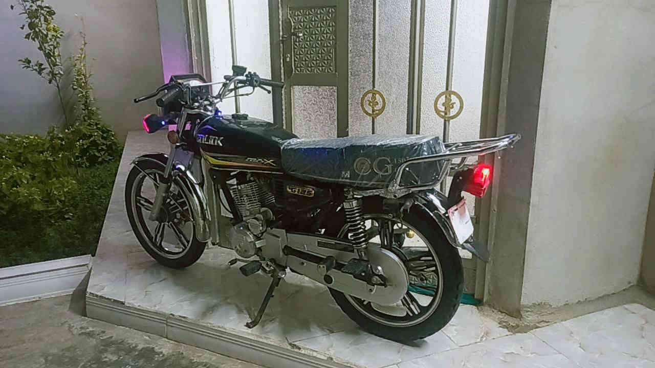 السلام عليكم خمسه كير موديل 2023 محرك كبس مامفتوح منفيس أوراق كامل كهربائيات كلها شغال سلف لايت اشاير باتري جديد ماطور صفر لوك أي عيب مابي سعر 450 بي مجال قليل مكاني كركوك حي العسكري ***********
