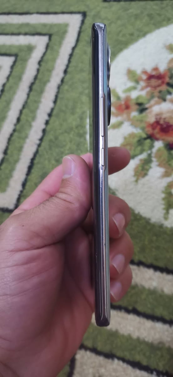 هونر 50 شرط  الذاكره 256 شاشه مقوصه السعر 200 مكاني الموصل اليسر ***********
