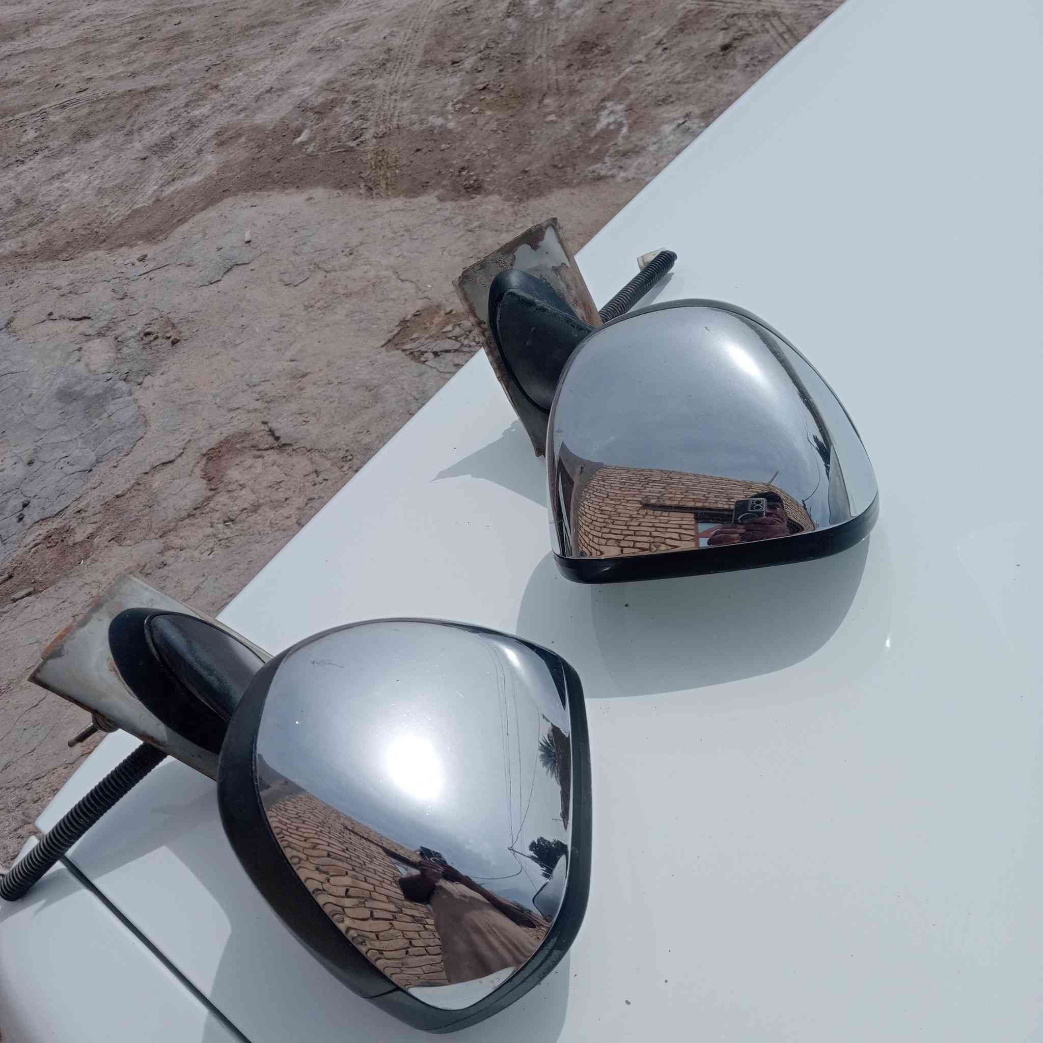 مرايات راس الثور تكم كارتون بعدهن كهربائيّة 80الف الاتصال ***********
