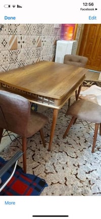 ميز طعام • ٦ كراسي
