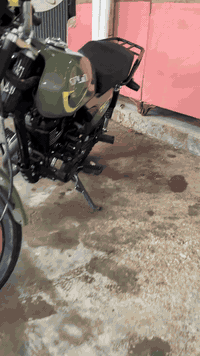 دراجه البيع  نضافه ٩٠ بل ميه التواصل عله هاذه ***********
