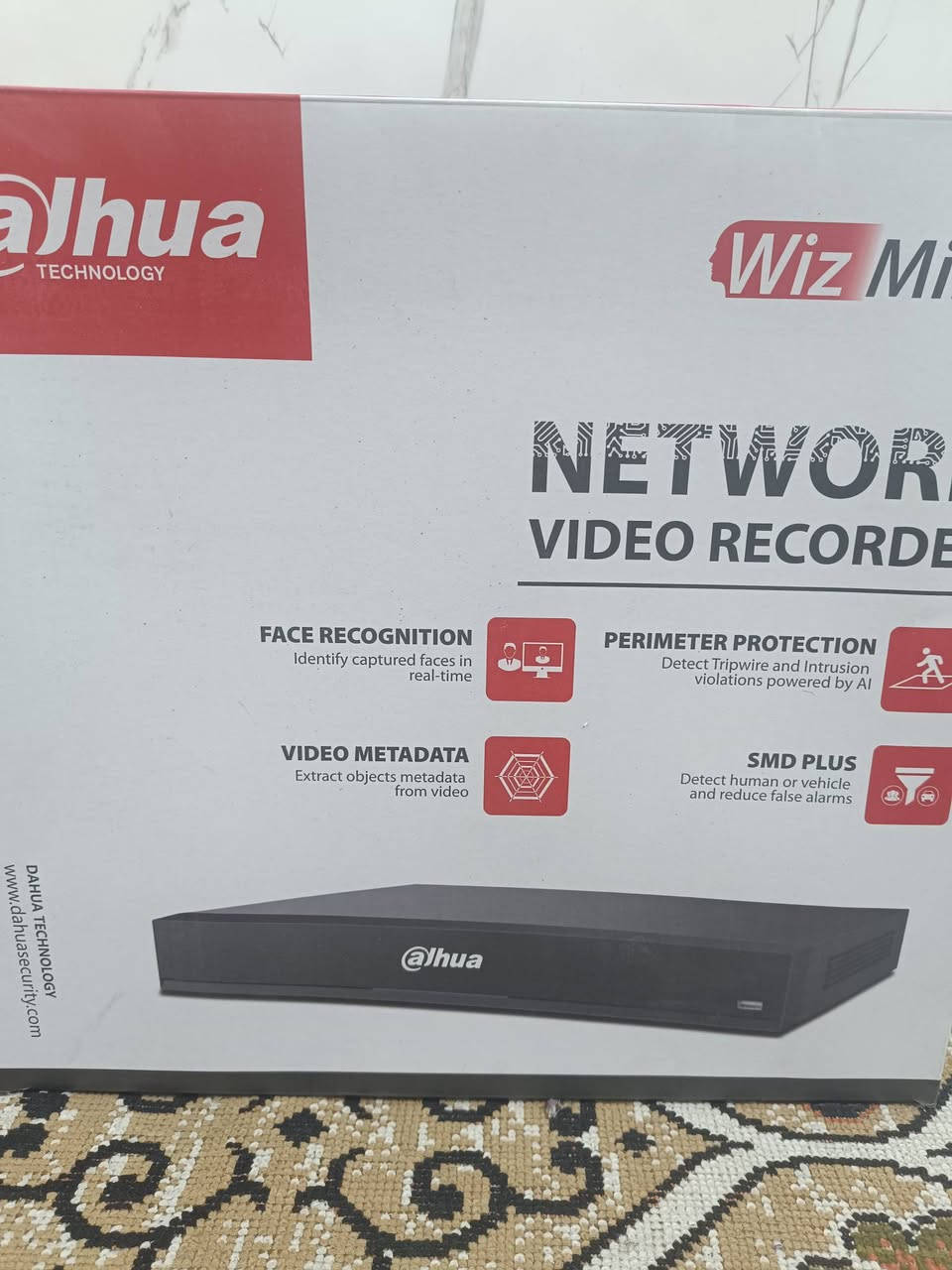 السلام عليكم 
للبيع: مسجل فيديو شبكي (NVR) من Dahua 🛡️
​جهاز احترافي بمواصفات عالية للأمان والرقابة:
​الموديل: DHI-NVR5216-16P-I
​القنوات: يدعم حتى 16 قناة (كاميرا).
​الطاقة: مزود بـ 16 منفذ PoE (تشغيل الكاميرات مباشرة عبر سلك الشبكة).
​التخزين: يدعم عدد 2 هاردسك (HDD) لسعة تخزين كبيرة.
​المميزات: يدعم تقنية ePoE للمسافات الطويلة وذكاء اصطناعي متطور.
سعر ٣٠٠ الف


**إذا كنت صاحب هذا الإعلان وتريد حذفه لأي سبب، رجاءا أرسل رسالة إلى الدعم الفني**
