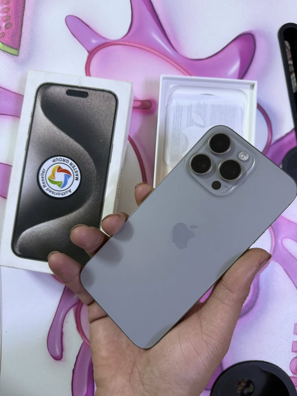 ايفون 15 برو ماكس 
بطارية87 
256 
شرق اوسط ماستر 
الجهاز مكفول شخط ما بيه 
حلة حي المهندسين 
***********
