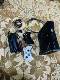 XBOX360 • مع فيش • جوستكات اثنين