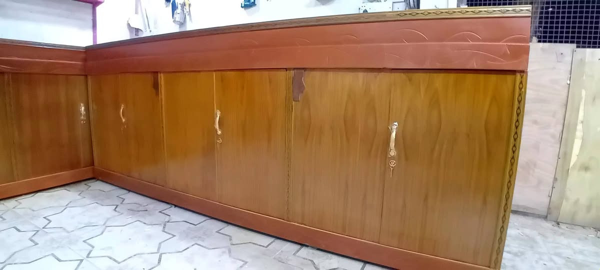 اللهم صل على محمد وال محمد معمل نجاره الأخوين كناتير جاهز للبيع ٢باب ٣باب ومناضد ٣متر ٦باب ونشتغل حسب الطلب ابواب جراجيب مصلايات اسره نفر او نفرين تصليح وشد غرف نوم تركي وعراقي جميع انواع الأخشاب تصليح الطخم للاستفسار *********** واتساب أو ماسنجر
***********
