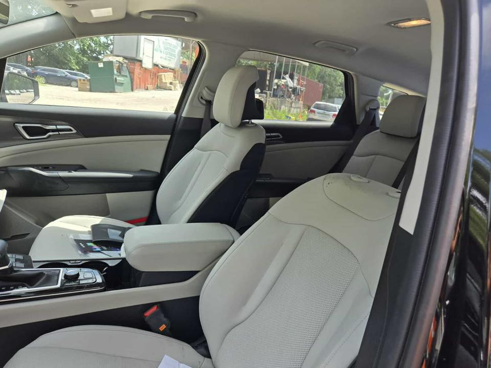 سبورتج موديل  25
امريكي 
2500
حادثه مبدل جنطه 
جاملغين مصلحات 
رقم قادسيه 
سنويه لل28
البجم كبس 
بعده بدهن لشركه 
سعره ٢٤٥ 
وبيه مجال الستفسار ع الرقم 

 ‭٠٧٨٣ ٨٢٢ ١٢٩٧‬
