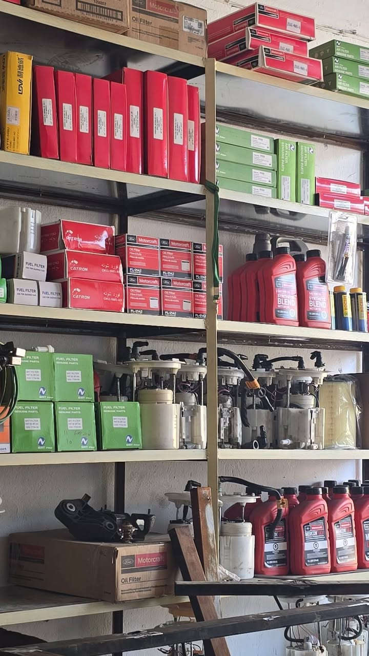 السلام عليكم ي. وصول وجبات فيول بم جديد اصلي شركة جديد و اكو مستعمل  بأسعار كلش حلوة  
كل الموديلات توفرت من ٢٠١٠ لل ٢٠٢٤ .. 
 جديد اصلي  جديد تفصيخ .. الي يريد بس ماطور فيول بم او بس الطوافة او بس الفلاتر مال فيتبم و فلتر الشوتة و التبريد 
.. مواد محرك مواد صدر 
بس مواد الكشر ما اشتغل 🌹
محل علي طالب فورد  
بغداد ساحة الطيران  
*********** 
*********** 
https://maps.app.goo.gl/PRKtLpV2CSKTJAsS7?g_st=ac
