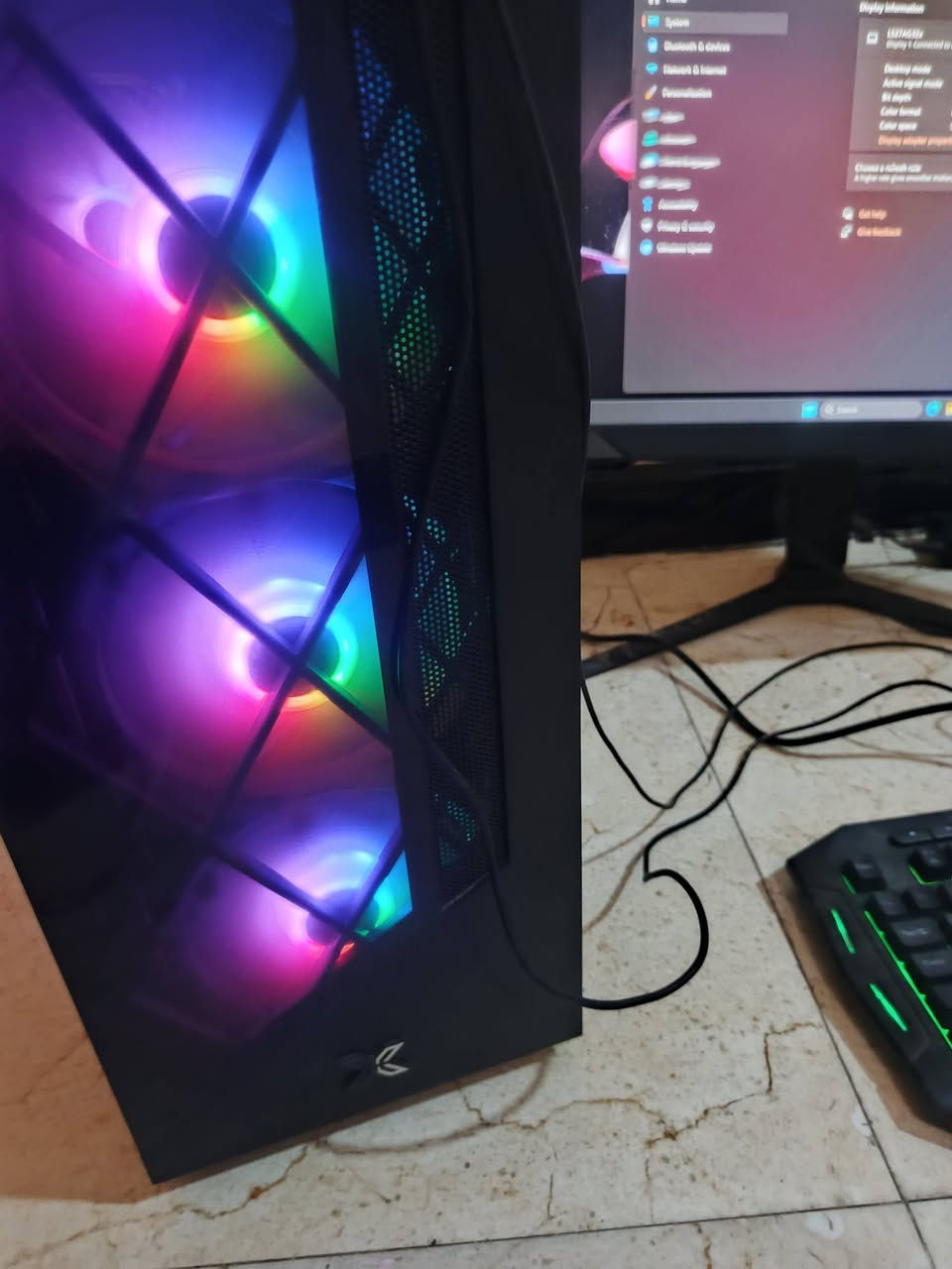 السلام عليكم يوجد حاسبات البيع ونتصال ع هاذ رقم ***********
