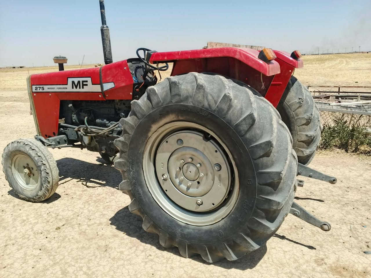السلام عليكم مكلف بالنشر تركتر فورگسن /275/محرك مجفت جديد كامل  گير اكسل شرط جاهز.! بدون؟
المكان كركوك ـالحويجة 
 السعر9 وبي مجال  للاستفسا رلاتصال بالرقم (***********)
