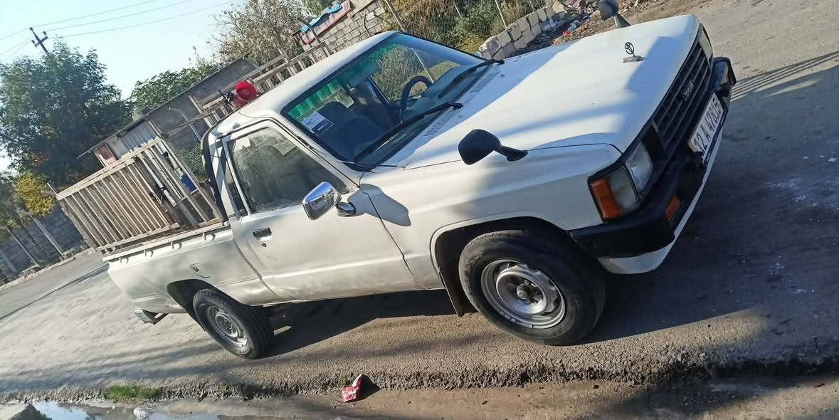 بيكم للبيع موديل 85 محرك كير شرط سنويه بسمي تريد وكاله تريد تحويل سنويه ل 30 سعر 50وبيها مجال
كورك ***********
