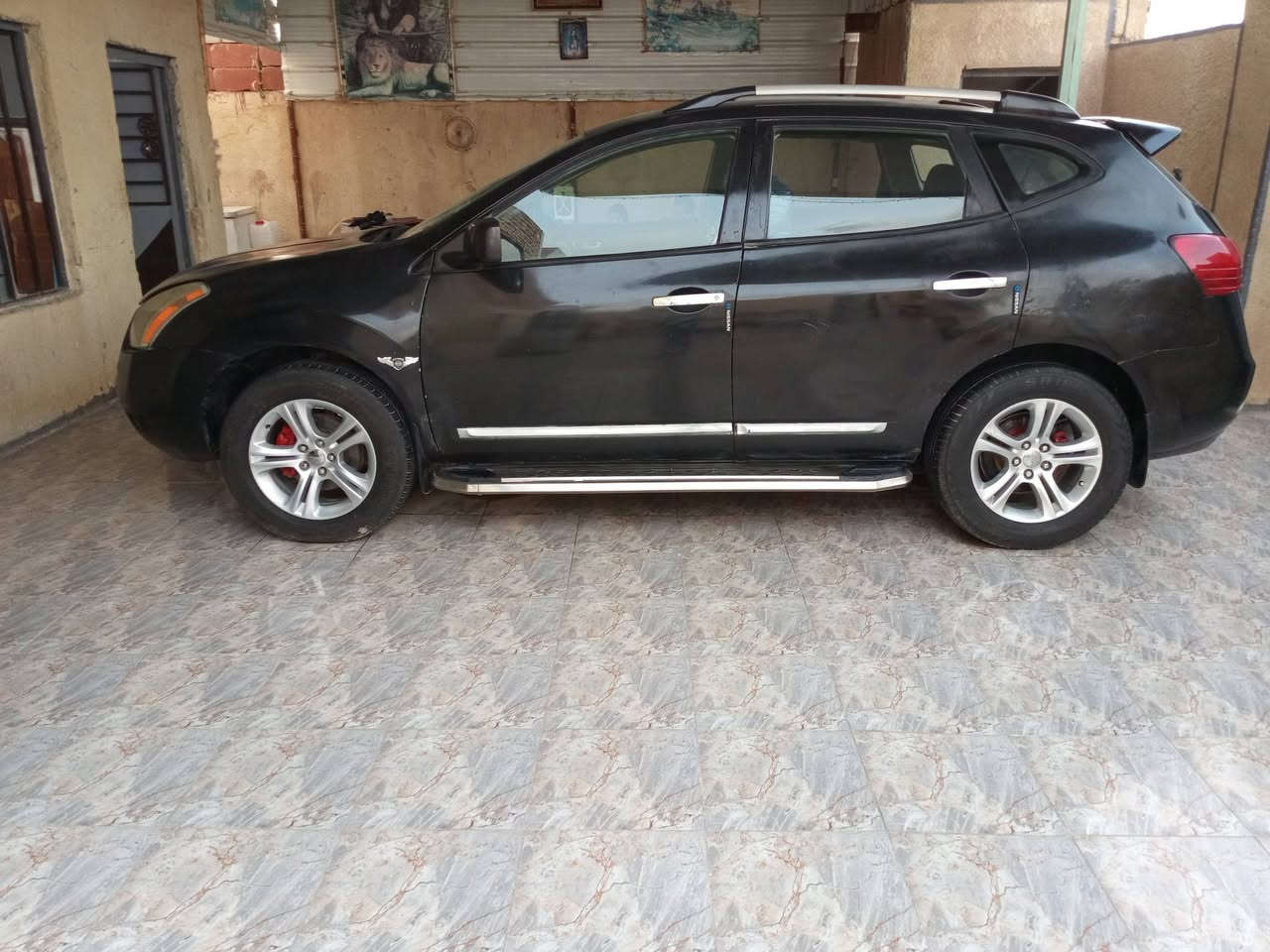 السلام عليكم للبيع نيسان روج 2011 باسمي مداور ثاني يوم رقمها ذي قار سنويه الاس 28 تخم تايري كهربائيات شغاله حداديه جديده  *********** الاتصال على هذا الرقم
