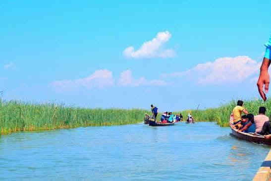 اعلان هام ‼️ اعلان هام ‼️ اعلان هام ‼️ 

تعلن حملة انوار الهدى لزيارة العتبات  المقدسة عن رحلتها الجديدة الى محافظة ذي قار الناصرية كل يوم جمعة لمدة يوم واحد بسعر 25 الف دينار عراقي 
لزيارة مدينة اور الأثرية وزيارة اهوار الجبايش سوف تكون رحلة ممتعة جدا
التجمع 7الصبح الحمزة الغربي يم فلكة الساعه 

للحجز والاستفسار راسلنا على الارقام التالية 

***********وتساب
