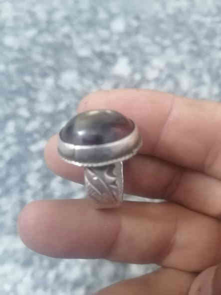 تحفه من عقيق يماني مصور صياغه يدويه ثقيله سعر 60 كربلاء ***********
