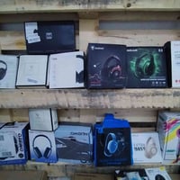 سماعات • رف خشب • تركيب