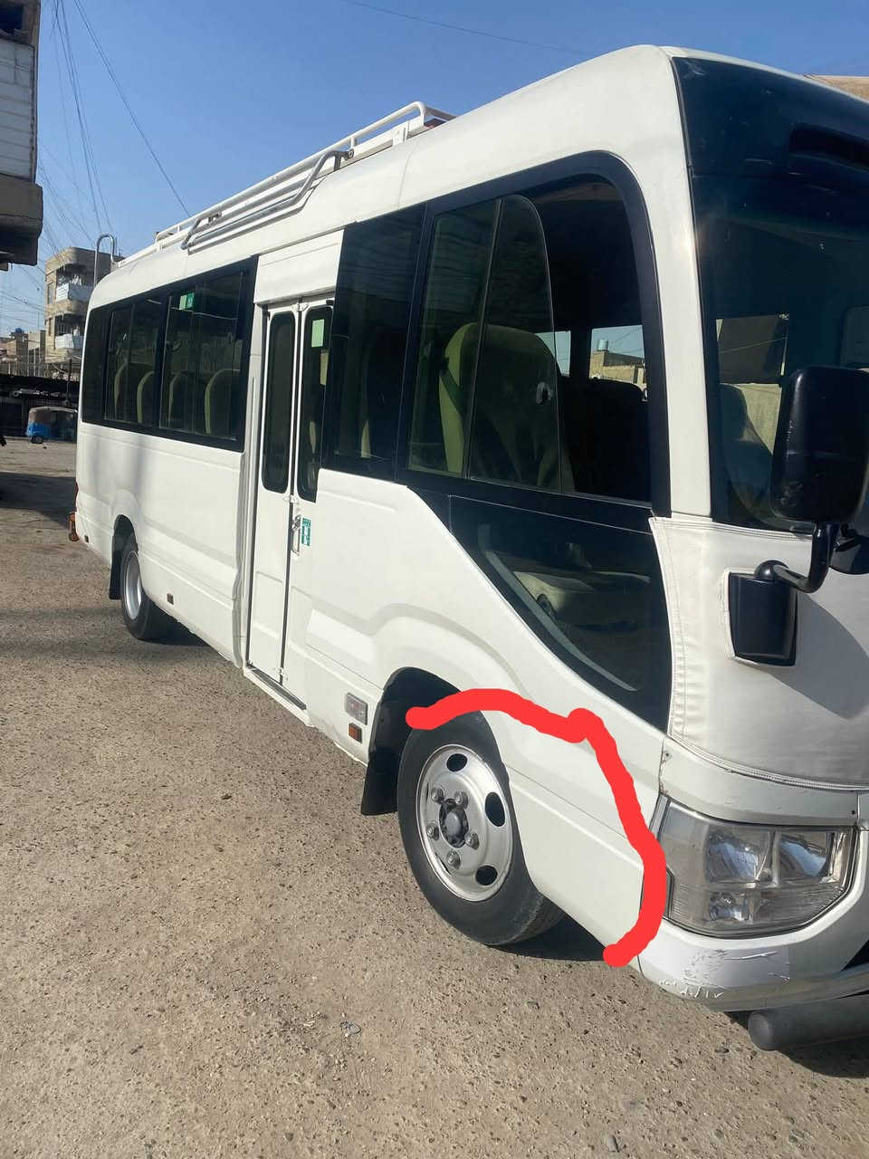 السلام عليكم 
كوستر 2021 للبيع 
البجم تبخير الكويت 
الصبغ كما موضح بالصور 
اي بي اس ملغي 
السياره جاهزه
السعر 510
العنوان بغداد مدينة الصدر 
***********
