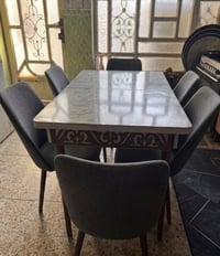 ميز طعام • ست كراسي • كاونتر
