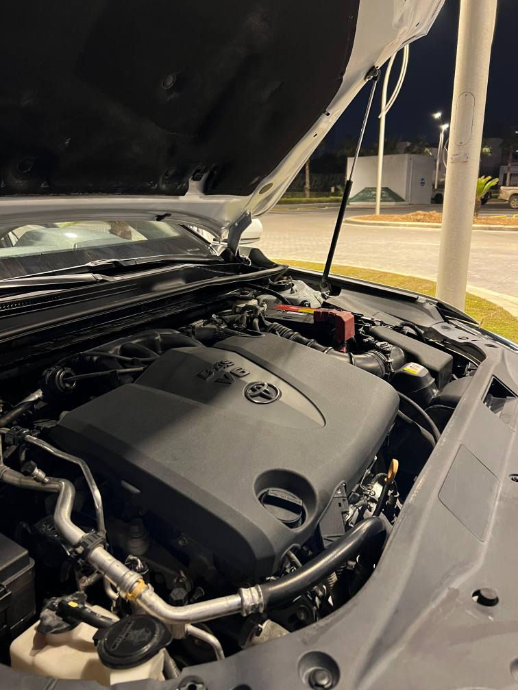 افلون 2020 خليجي 
رقم بغداد الماني سيارةكة بة ناوي خومة 
كير مكينة  هةموو شتي بة شةرت دةدةم بي  بوياغ  يةك جي prd هةية بي ليدران 
 مواصفات  xle
سعر 310 معامةلة 
*********** أربيل, العراق
