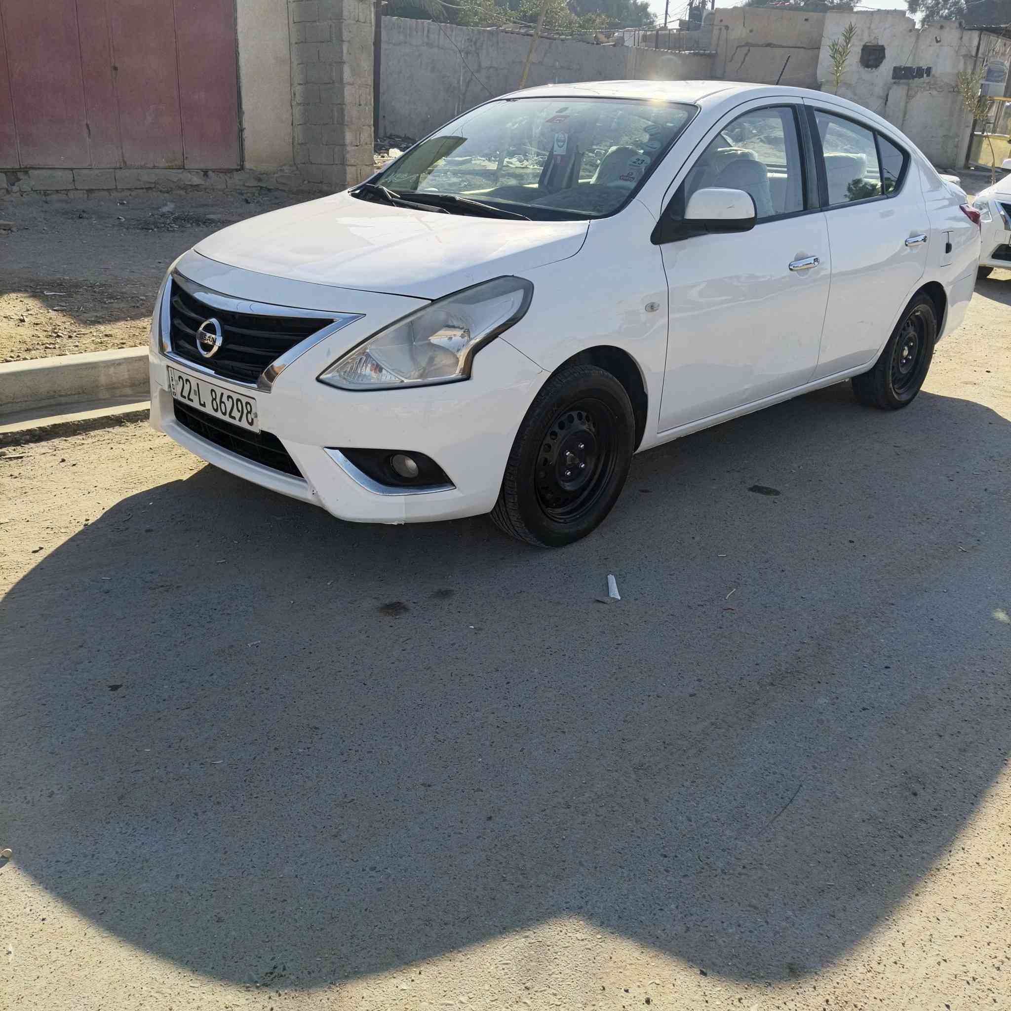 سلام عليكم نيسان سني للبيع هندي مديل 2022 بيه  بارد صبعين بل جاملغ الخلفي ولباقي كفاله حداديه تخم تاير تبريد كير مكينه كله مكفول مكان 📍بصره الزبير‏ السعر 113 ‪***********‬‏
