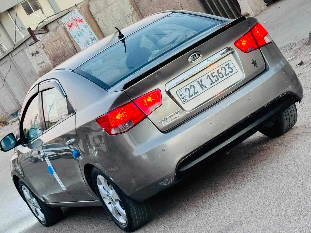 سيراتو ٢٠١٠ خليجي 
سعر ٨٨ بيهة مجال شراي 
بيهة قطعة وحدة صبغ فقط باقي مكفول سيارة جديدة
ما بيهة اس نقص مسويلة سيرفس كامل 
موصفات تحكم ستيرن جهتين مانع نزلق داخل لونين ويل كب كروم شاير بلمري مري شفط
محرك ١٦٠٠ لا تبخير ولا تنقيص
رقم اربيل اسمي تحويل ثاني يوم 
هزة رقم سنوية جديد 
مكان سيارة بغداد الشعب 
رقمي ***********
