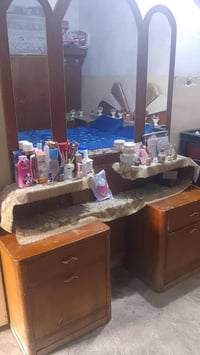 غرفة بدون قنصور كاملة للبيع السعر عل خاص 07507147981
