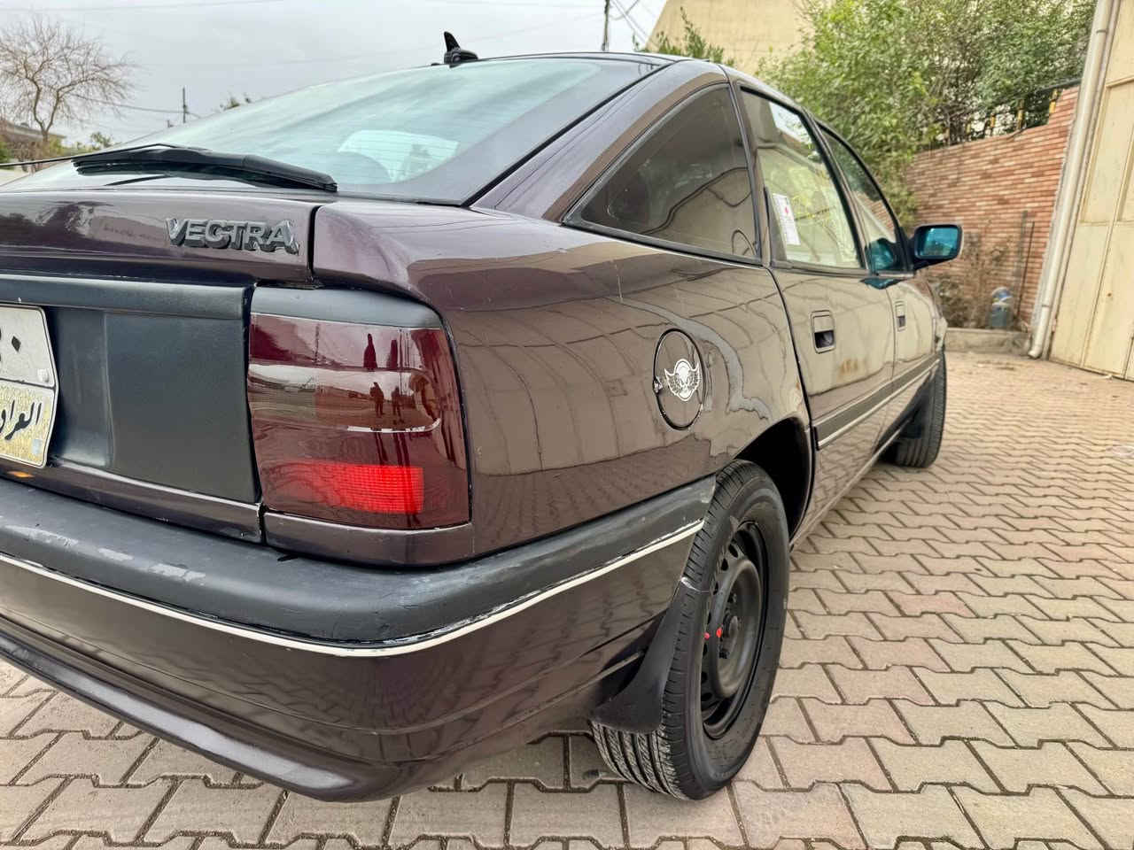 🚘اوبل فكترا للبيع موديل 1991 دفتر بنزين موجود  محرك صني 18تبريت شرط  كير  عادي، رقم اربيل سنوية منتهيه 1/5/2025 شرط تحويل   سيارة بدون ضرر بدون حادث بدون خياس صبغ عام للجمالية فقط شرط فحص  ،كير و محرك و تبريت ، تايرات جديد، ،باتري جديد، صدر امامي خلفي جديد،كهربائيات كل شغال،،باور،Abs,قفل مركزي سيارة كلش نظيف سعر 33 وبي مجال عنوان كركوك إمام قاسم ***********📲***********📲 كركوك, العراق
