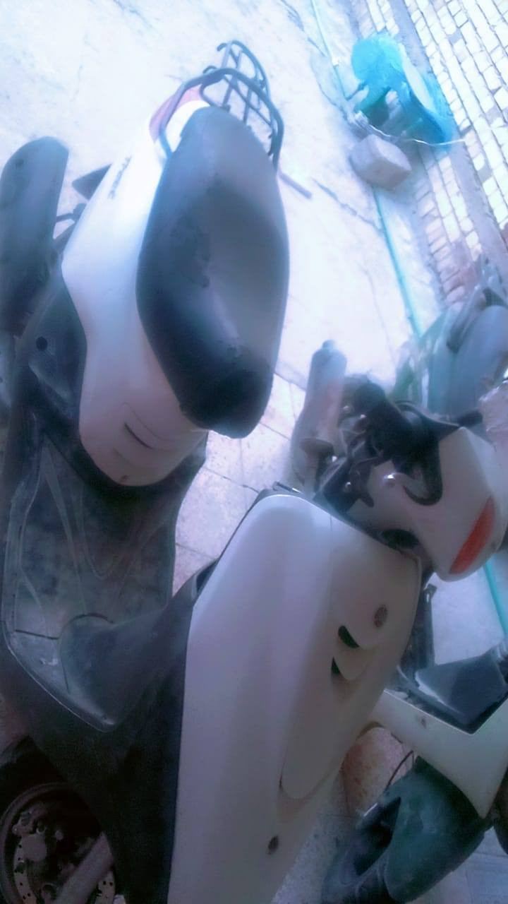 دراجه اكزز لون ابيض بيه روله
السعر 1100 وبيها مجال
العنوان كربلاء
الرقم ***********
