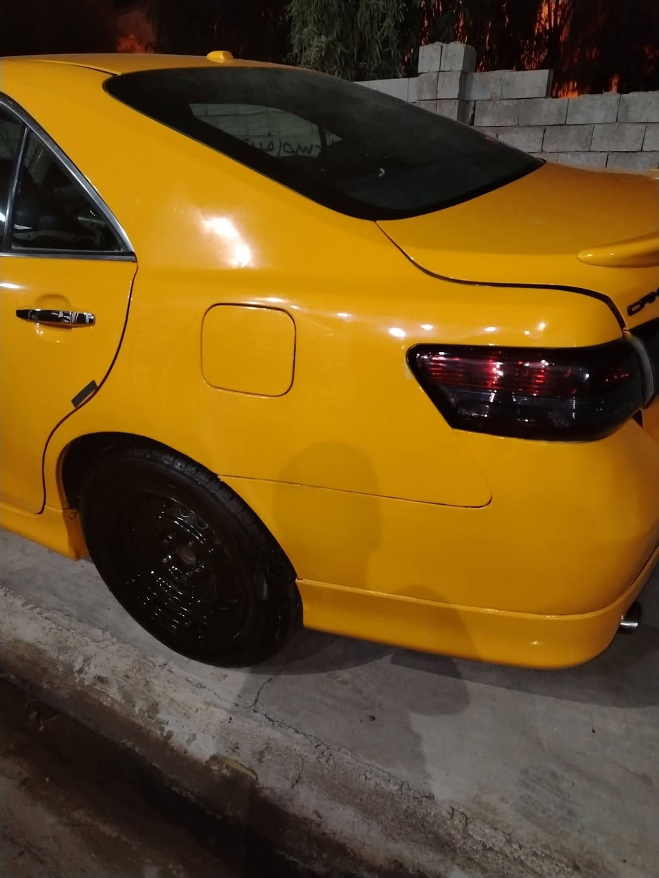 السلام عليكم كامري تكسي 2010 جديده ماشاء الله تخم صدر تايرات بطاريه دبلات كلهن امبدلات جدد صارف عليهن اهواي السياره خير َو بركه بيها طخه جامرلغات الورا او جامرلغ سايق امامي امبدل بدون دواخل ولا شواصي ولا دواخل كلهن سليمات او نقابه سنويه بسمي كله امصفر سعرها 85او بيها مجال ..*********** .
