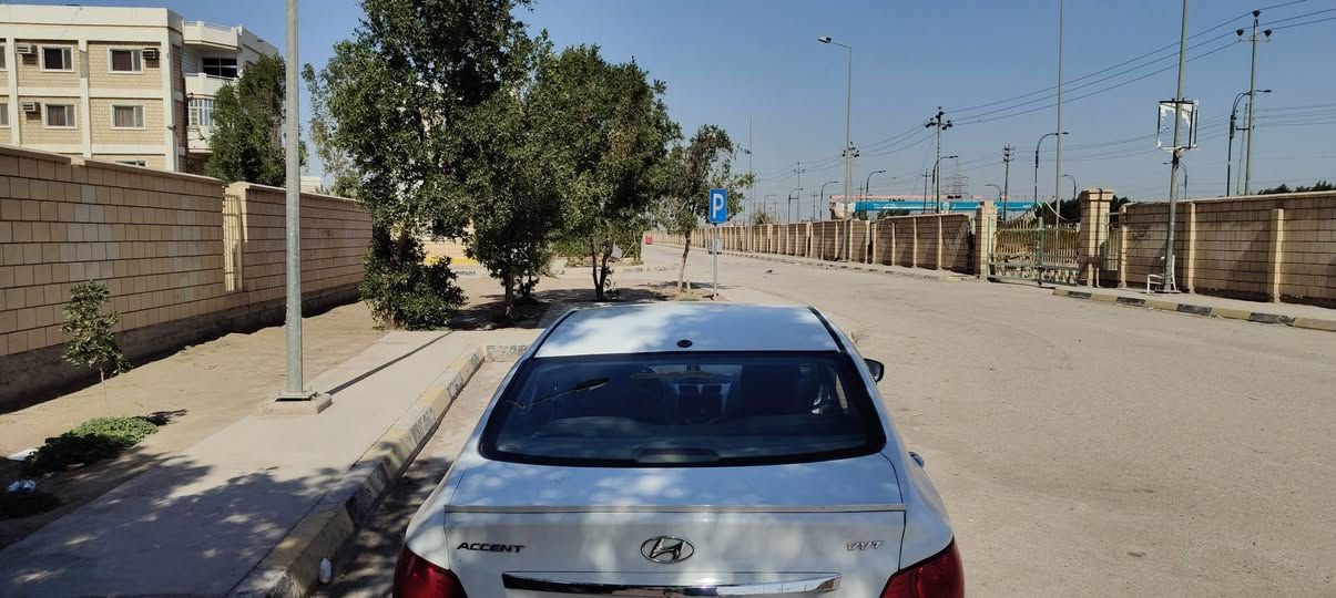 اكسن***********ت 2014 خليجي 1600 رقم بابل بأسمي كير مكينة تبريد ثلج السيارة حلوة بيها صبغات ابيع عام السعر 73 وبيها مجال قليل السيارة كلش حلوة ونضيفة اي استفسار اتصال
