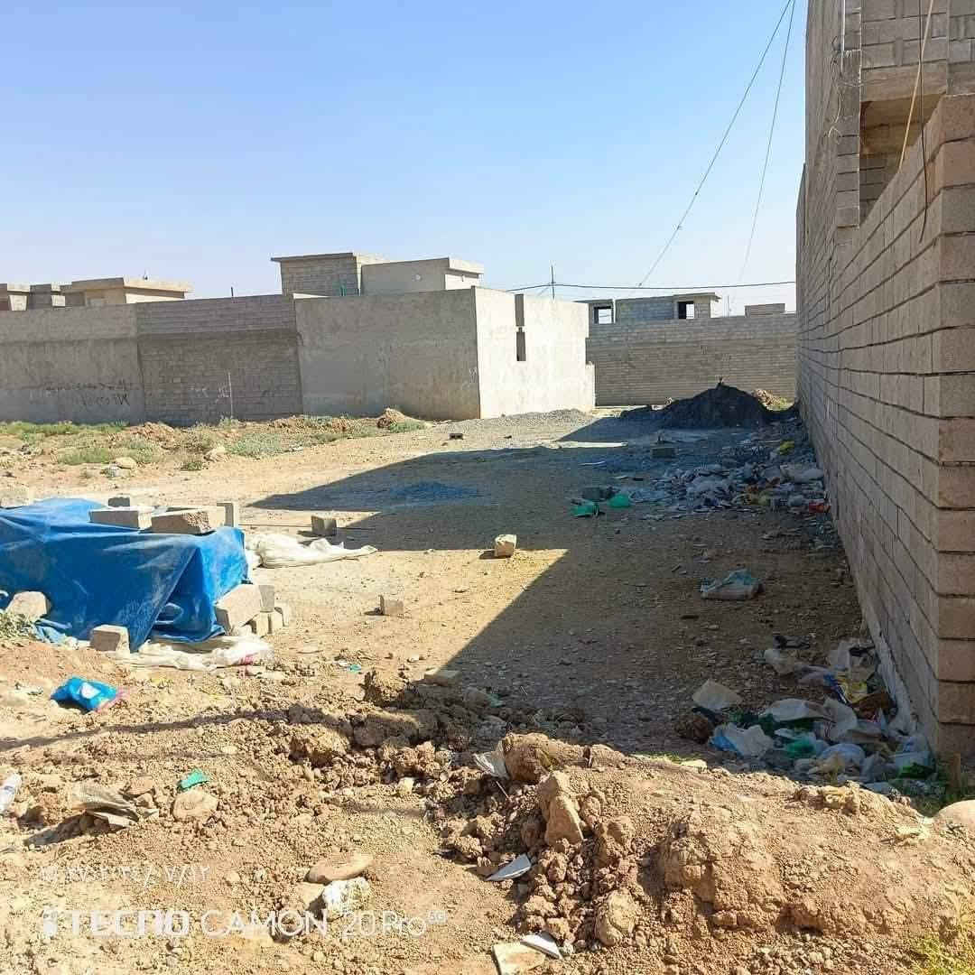 السلام عليكم
ارض للبيع في القوسيات مدخل اسواق ابو علي قرب مدرسته/ غصن الزيتون/  تبعد عن مدرسه 50 متر فقط
 مساحته 150/واجه 6/عمق 25
 ماء + كهرباء+ شارع تبليط يبعد عنه 50 متر بس  سند 25 صرف+ وصل بلديه بيه باسمي 
 
سعرها14 وبيه مجال 
الإتصال ***********
 ملاحظه الأرض بيه فضله 18 الي يريده يتواصل ويه شرعي ماكو مشكله

 او صفحه مفتوحه أو واتس آب
