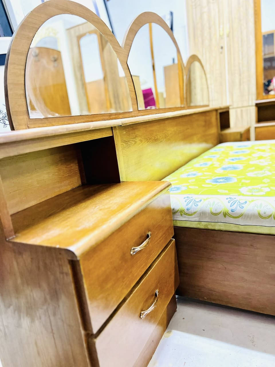 بلاش بلاش 450 مجال بسيط
عربي كوردى #للبيع #بوفروشتن
غرفه نوم صاج عراقي ضخم لوك سعر ( 450) مجال بسيط
ژور نوستن ساجى عراقى زه خمه لوكه نرخ (450) ومه جالى كه م
عنوان كركوك حي النصر
***********
***********
ملاحضه نشتري جميع انواع الاثاث المنزليه لدينا كادر توصيل وشد وفتح الغرف
چيت هه يه بو فروشتن وه ره چات كادرى گه ياندن وكردنه وه وبه ستنم هه يه
واتساب
